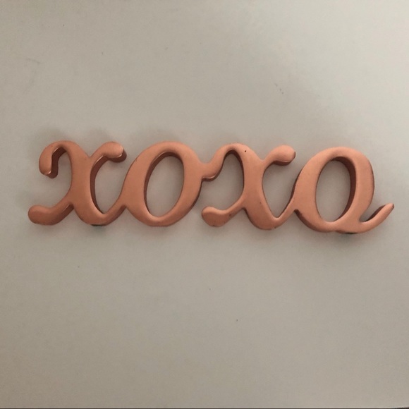 XOXO ROSE GOLD DECOR - Picture 4 of 5